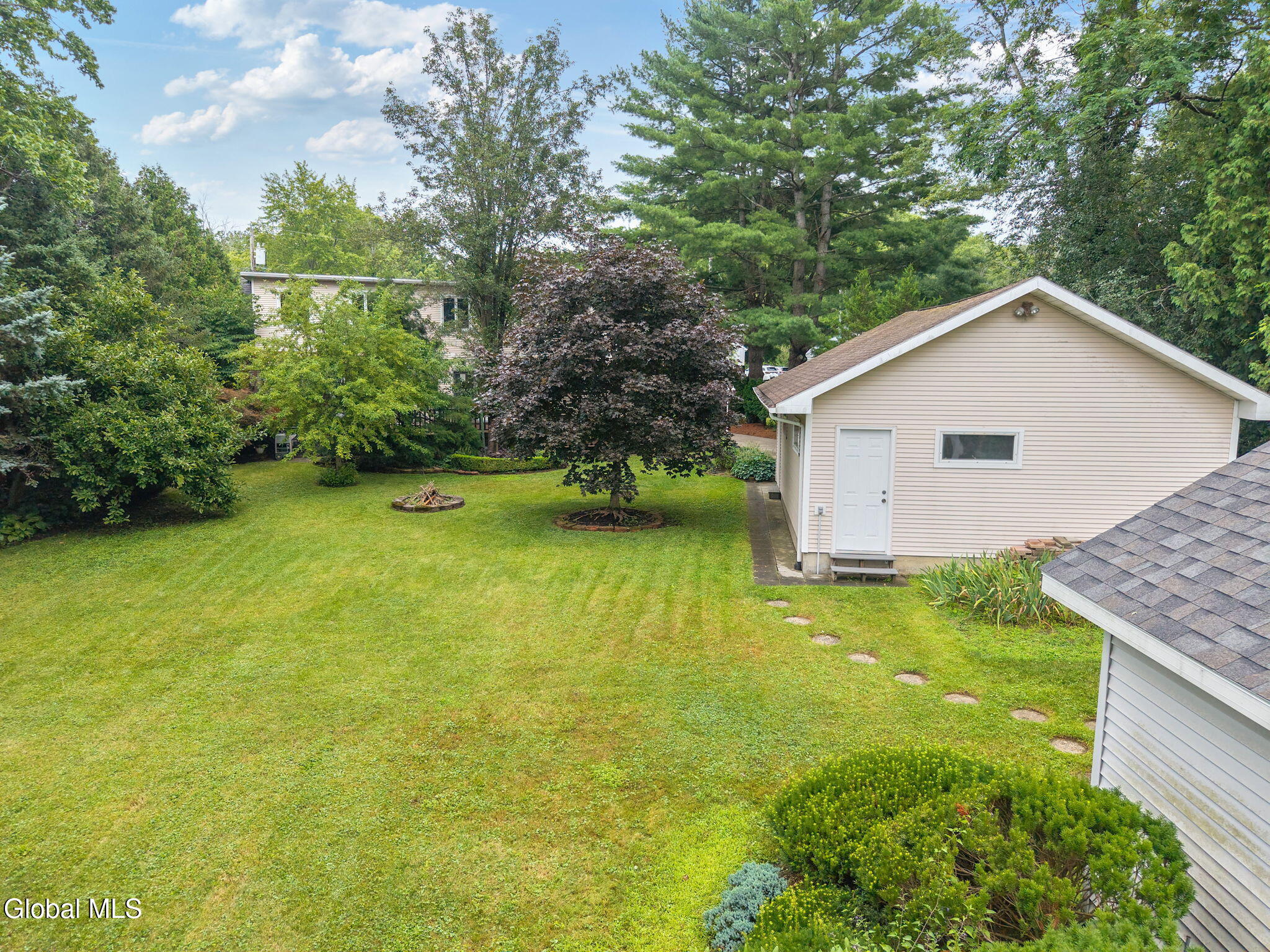 6 Quaker Drive Schenectady NY 12309