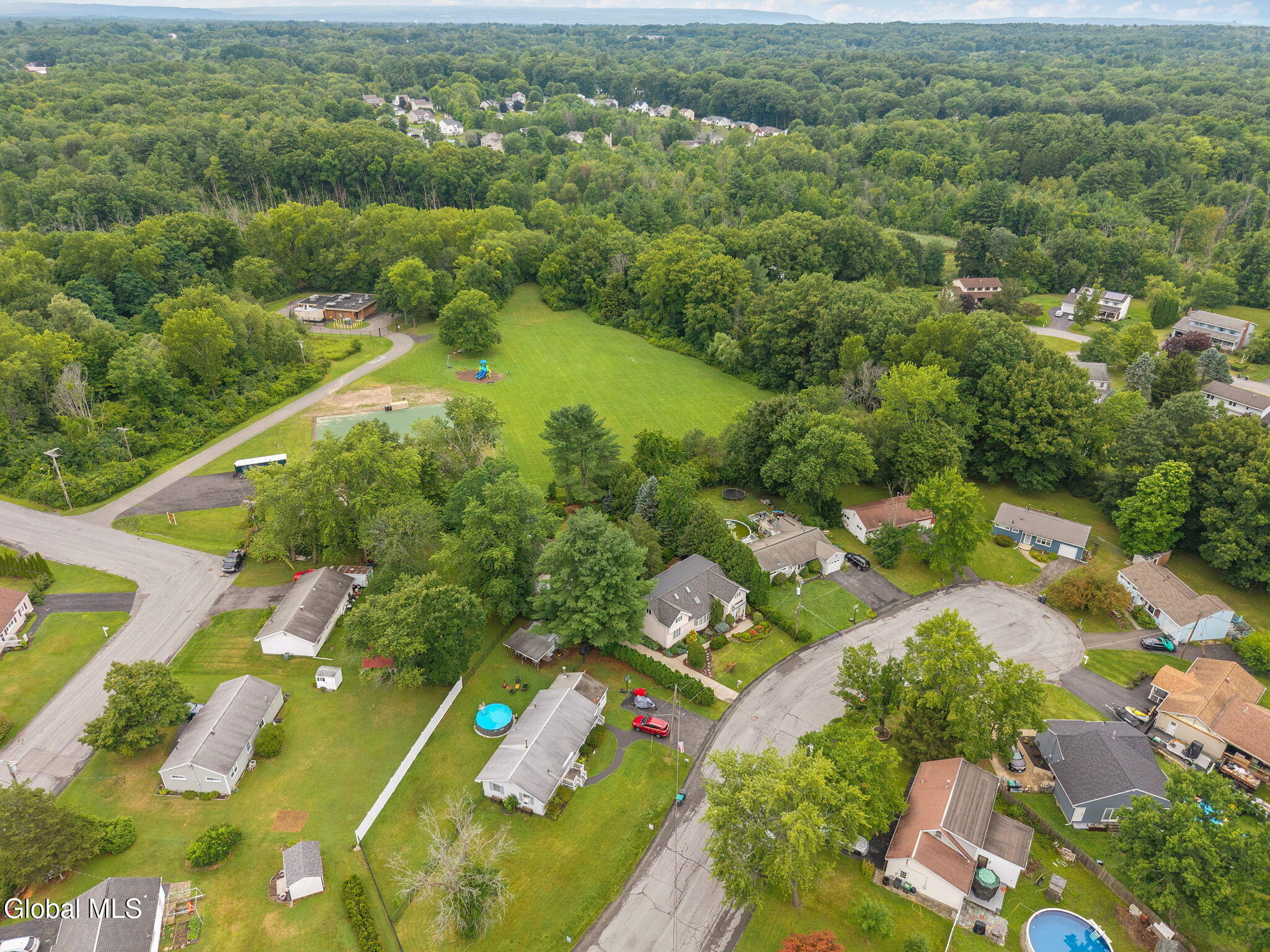 6 Quaker Drive Schenectady NY 12309