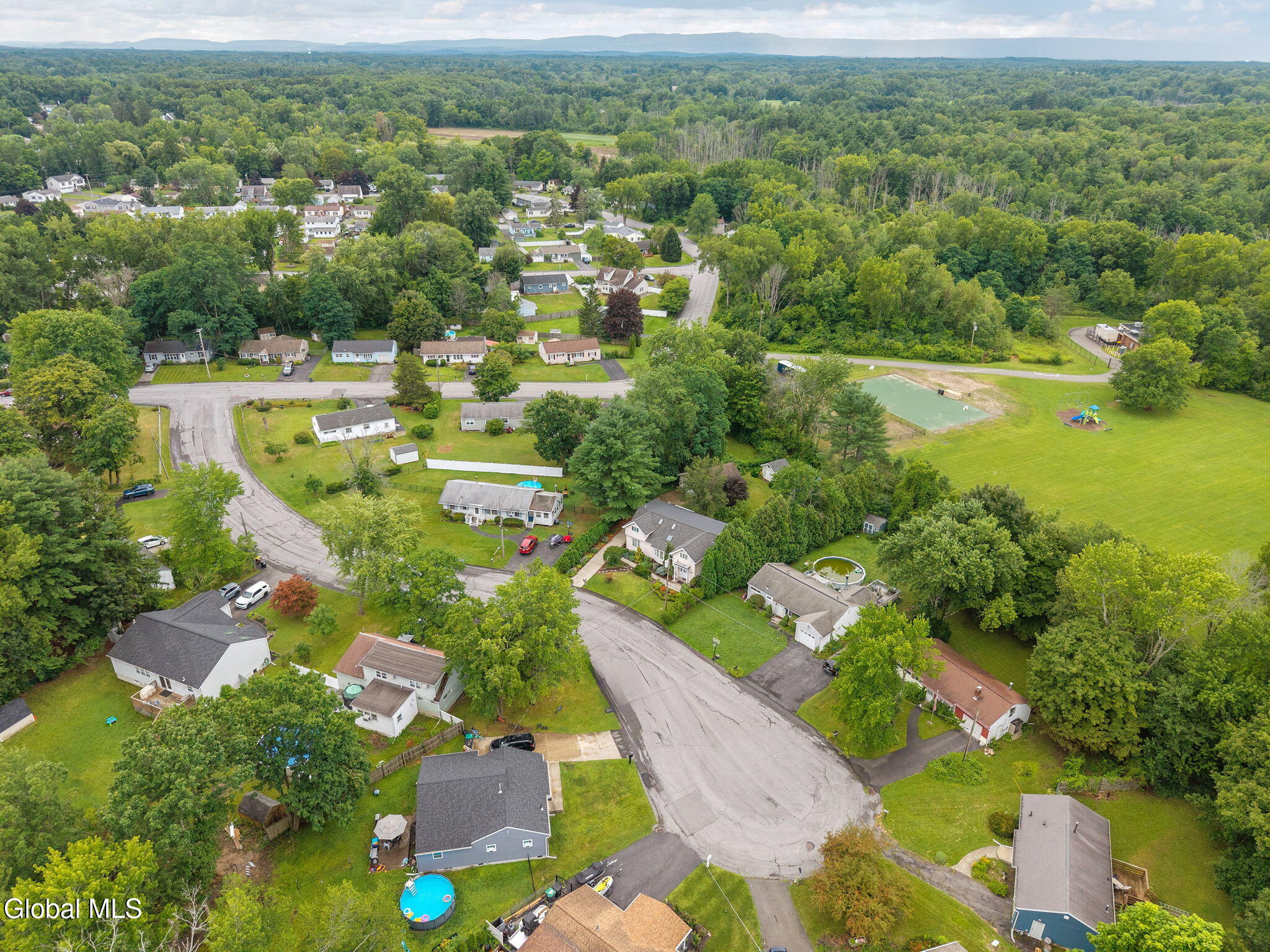 6 Quaker Drive Schenectady NY 12309