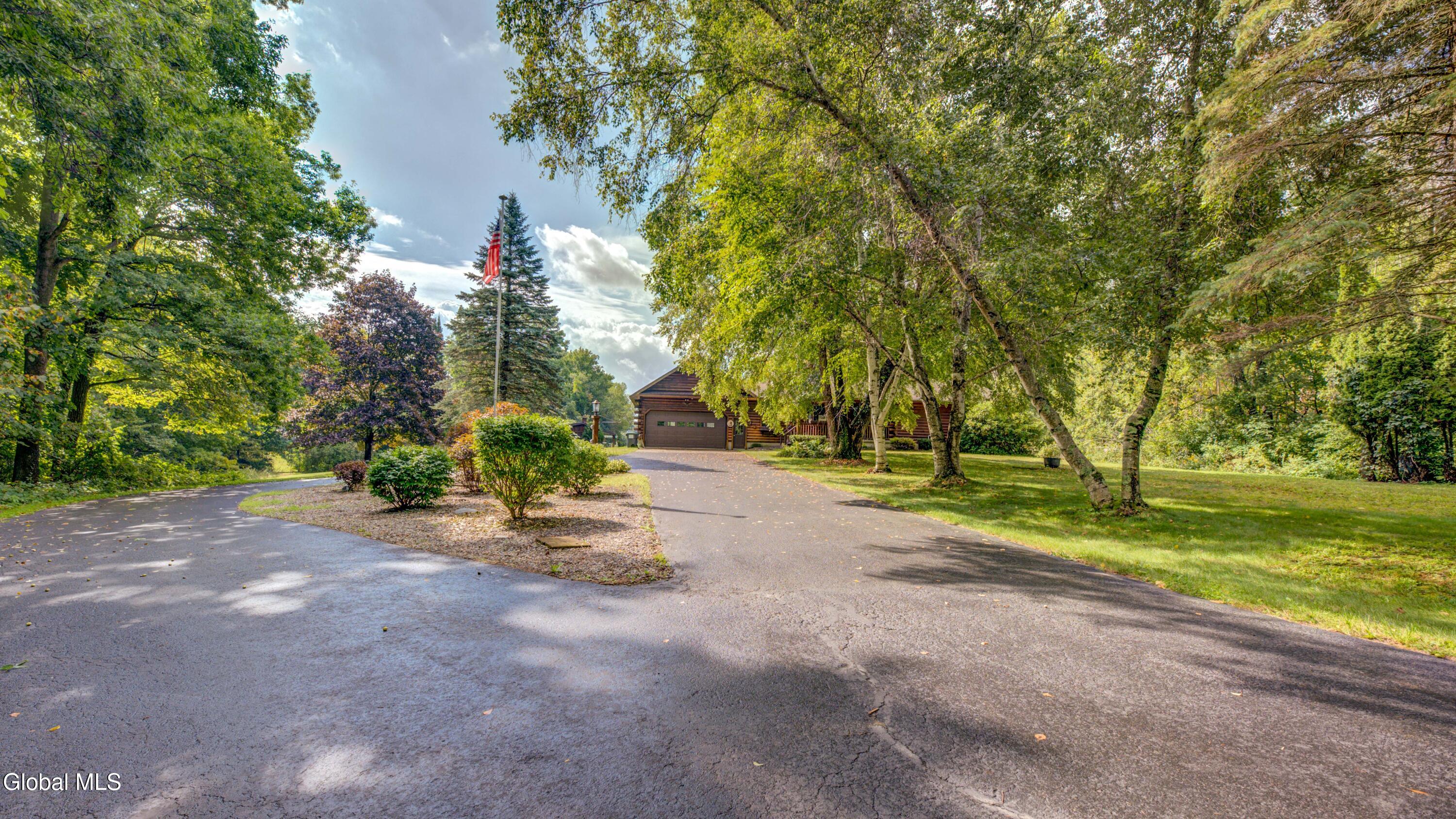294 Hammondtown Road Amsterdam NY 12010
