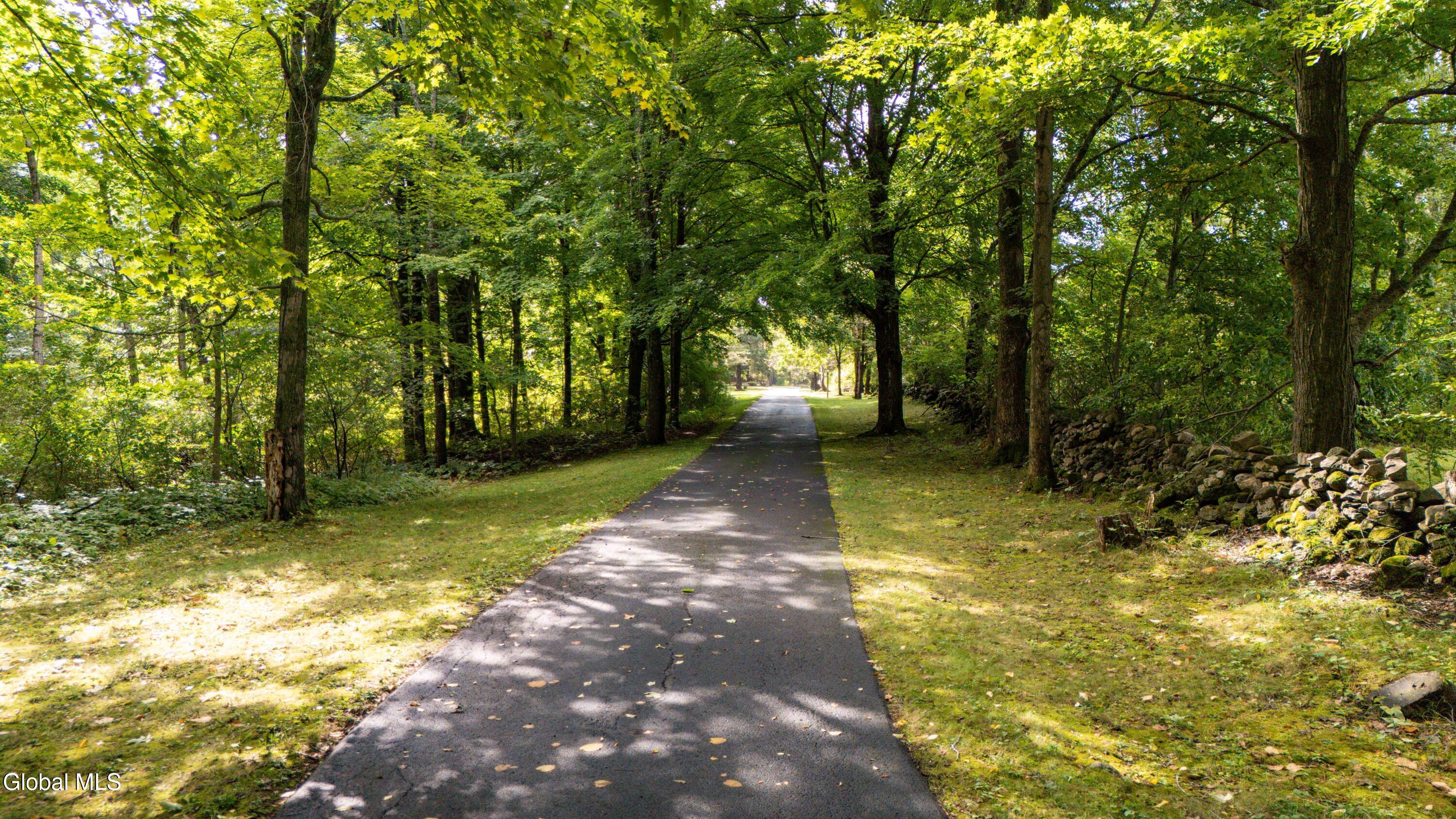 294 Hammondtown Road Amsterdam NY 12010