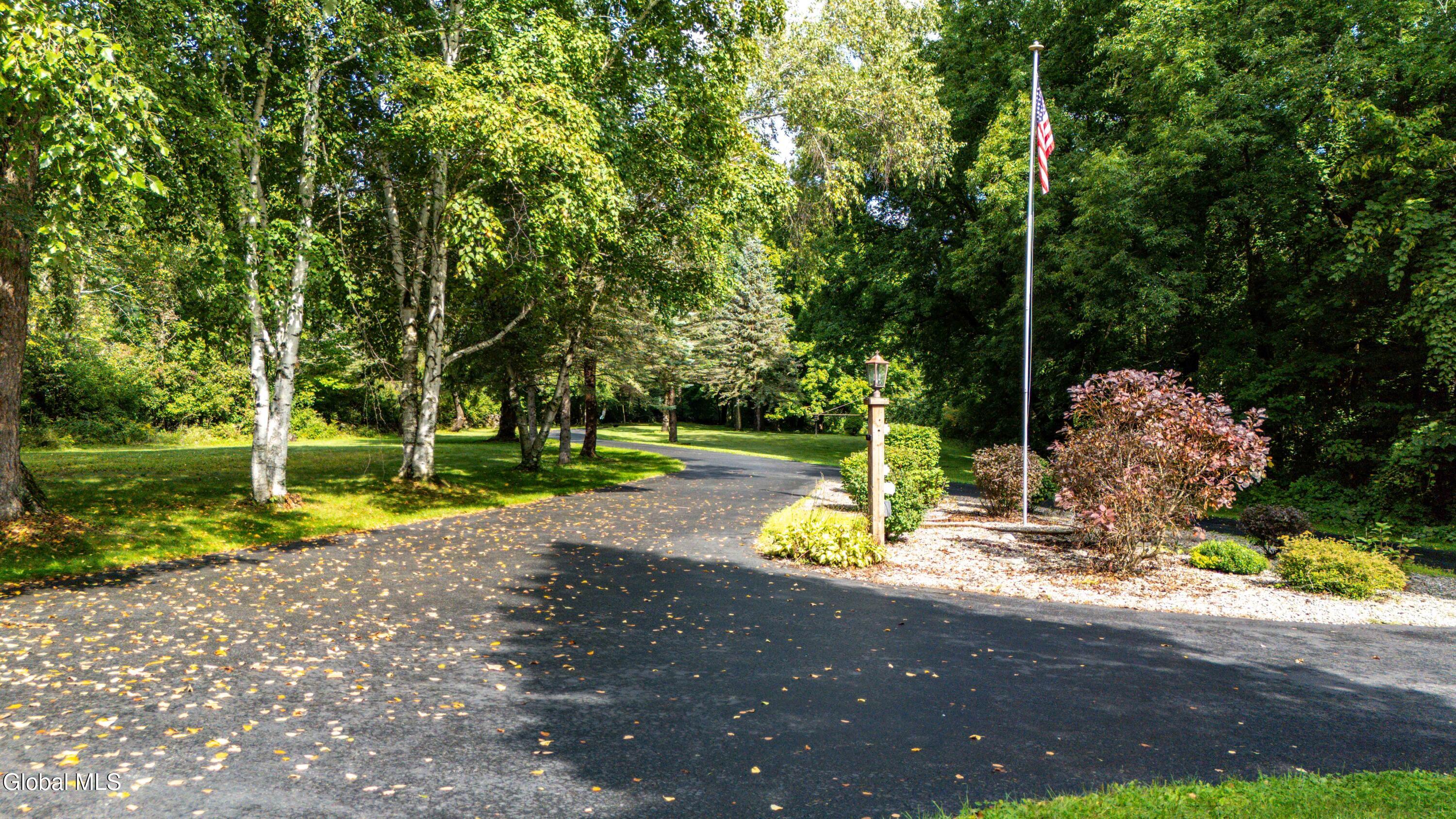 294 Hammondtown Road Amsterdam NY 12010