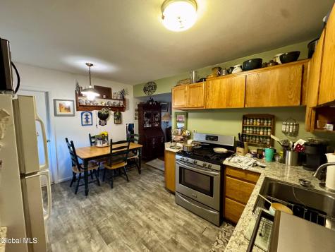 51 Munro Court Troy NY 12180