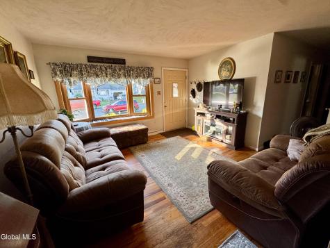51 Munro Court Troy NY 12180