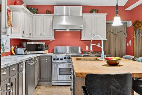 136 Jefferson Street Saratoga Springs NY 12866