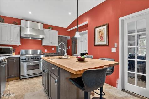 136 Jefferson Street Saratoga Springs NY 12866