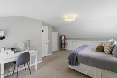 33 Glennon Road Latham NY 12110