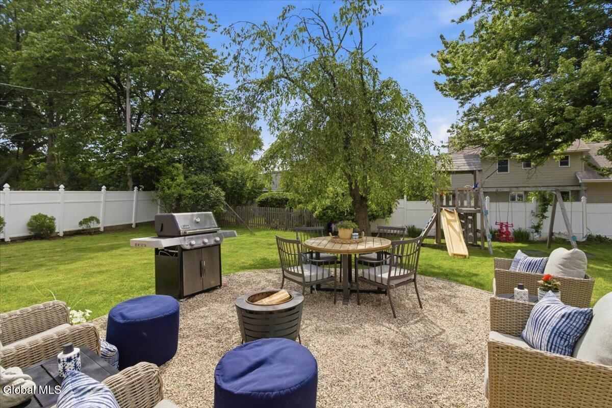 33 Glennon Road Latham NY 12110
