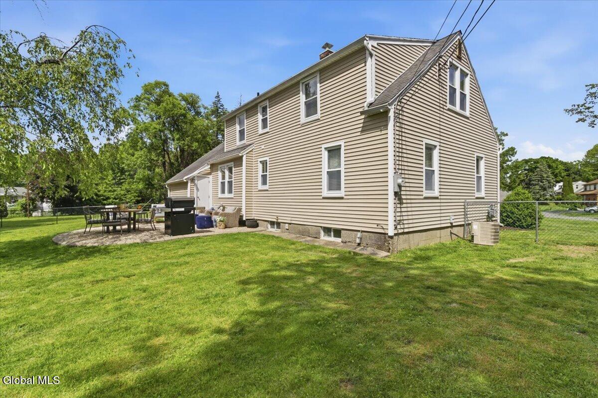 33 Glennon Road Latham NY 12110