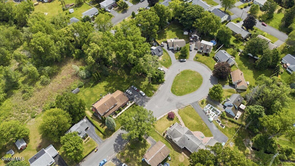 33 Glennon Road Latham NY 12110