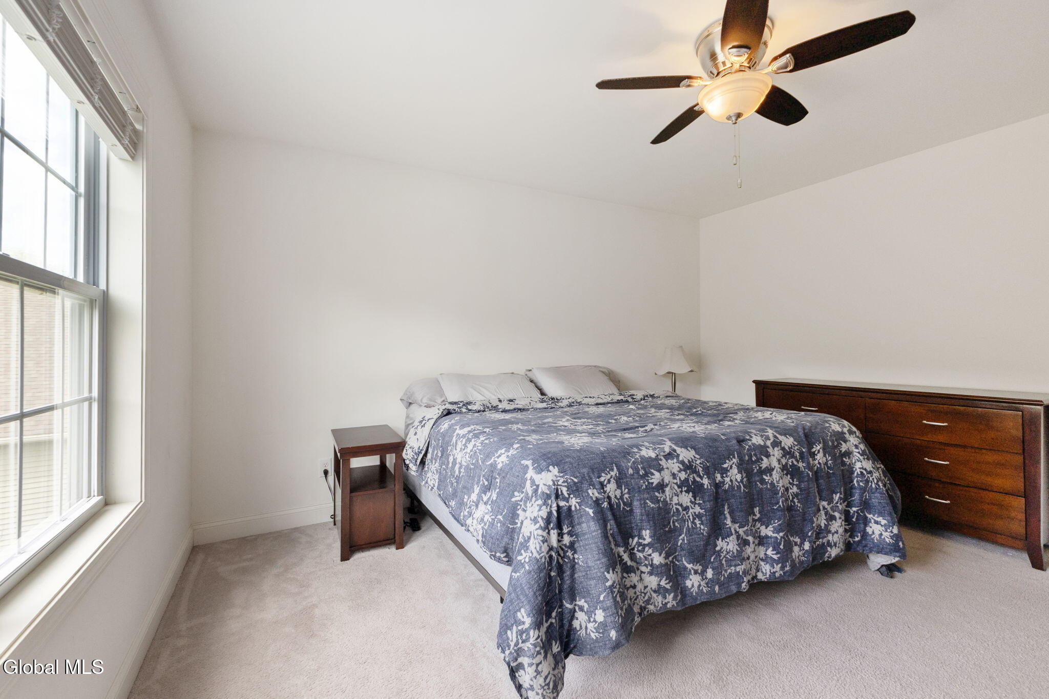 49 Buckingham Lane Cohoes NY 12047