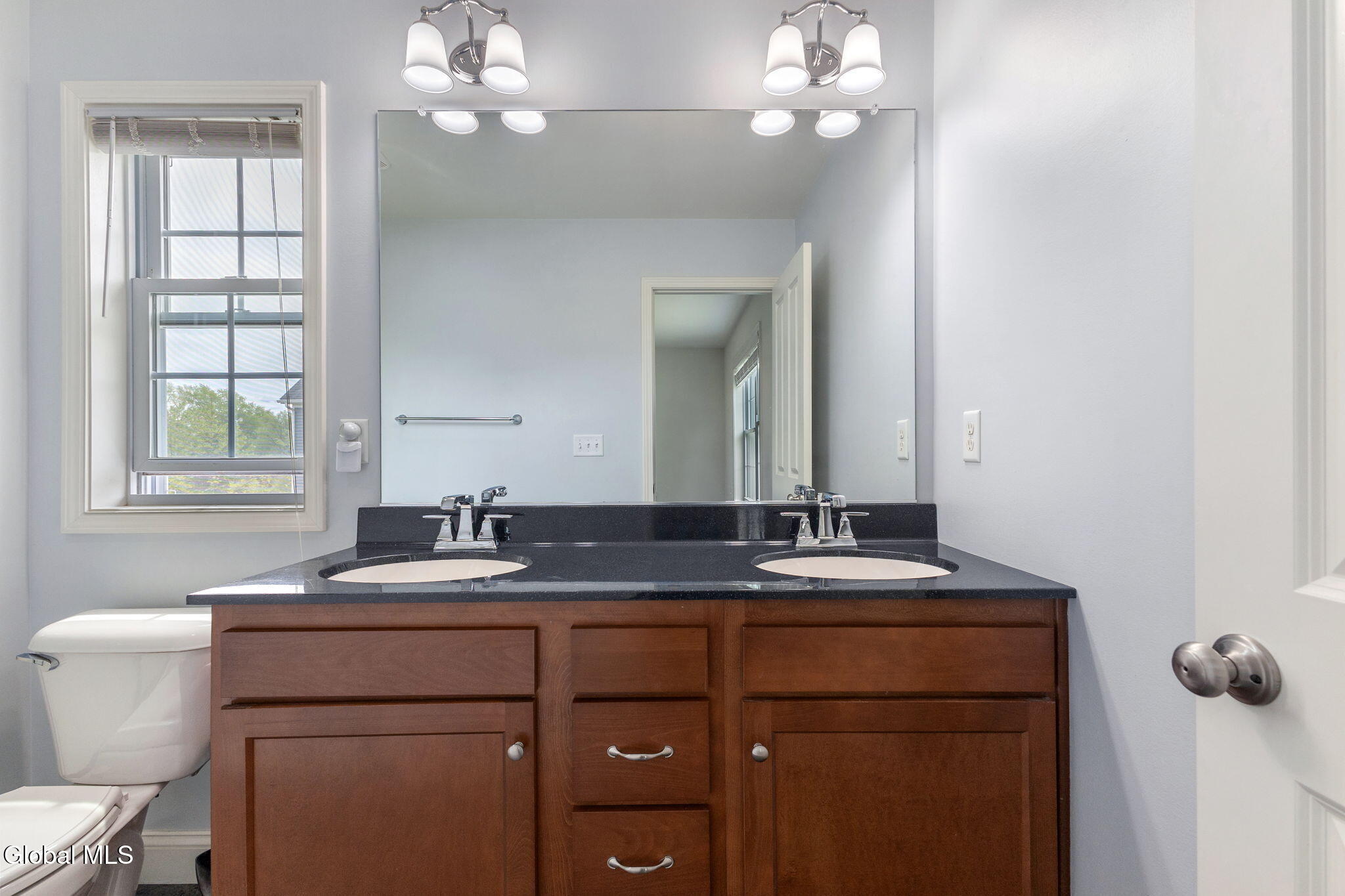 49 Buckingham Lane Cohoes NY 12047