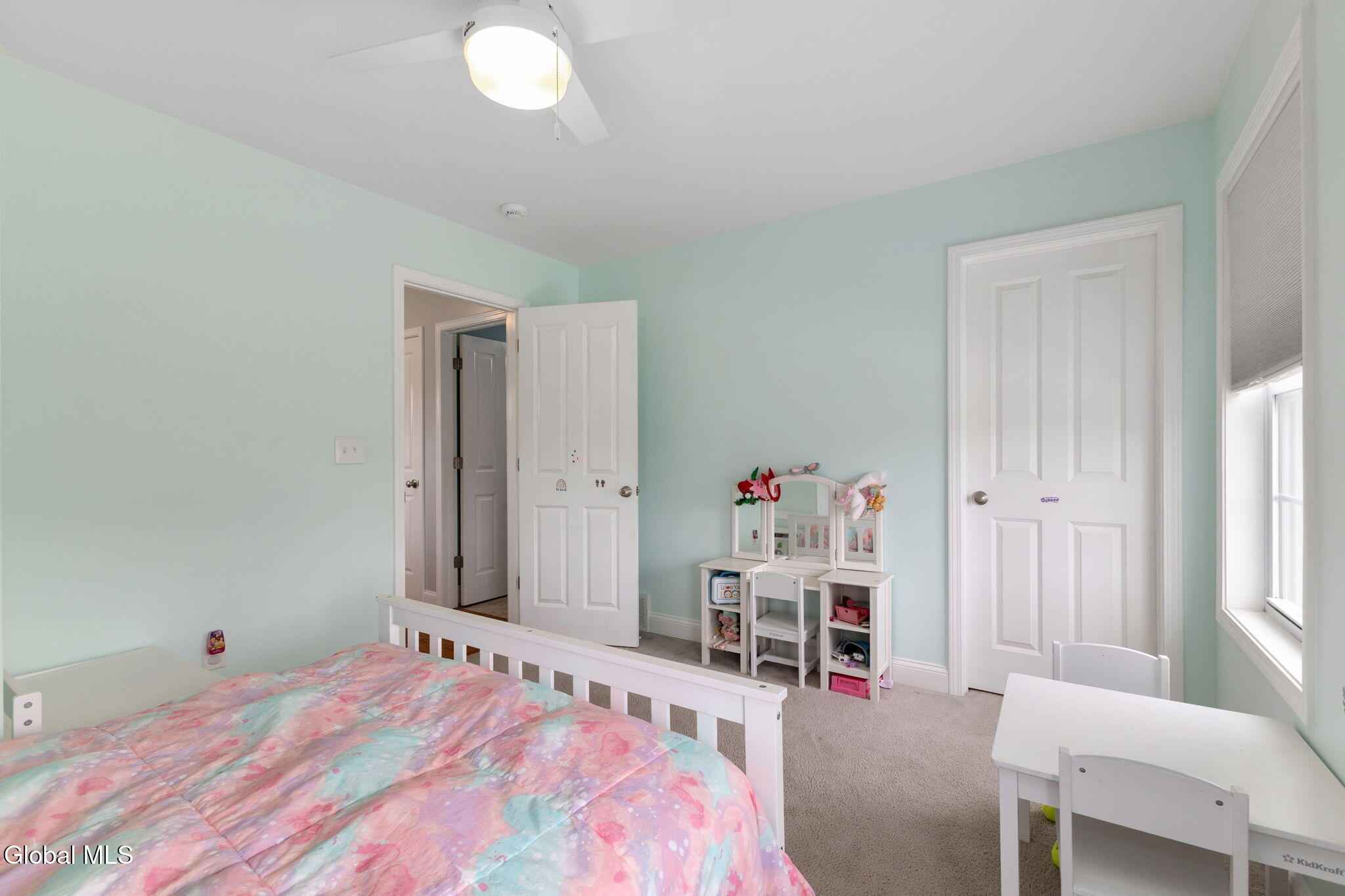 49 Buckingham Lane Cohoes NY 12047