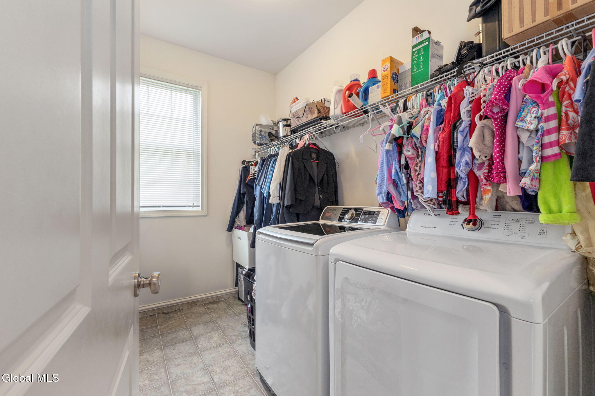 49 Buckingham Lane Cohoes NY 12047