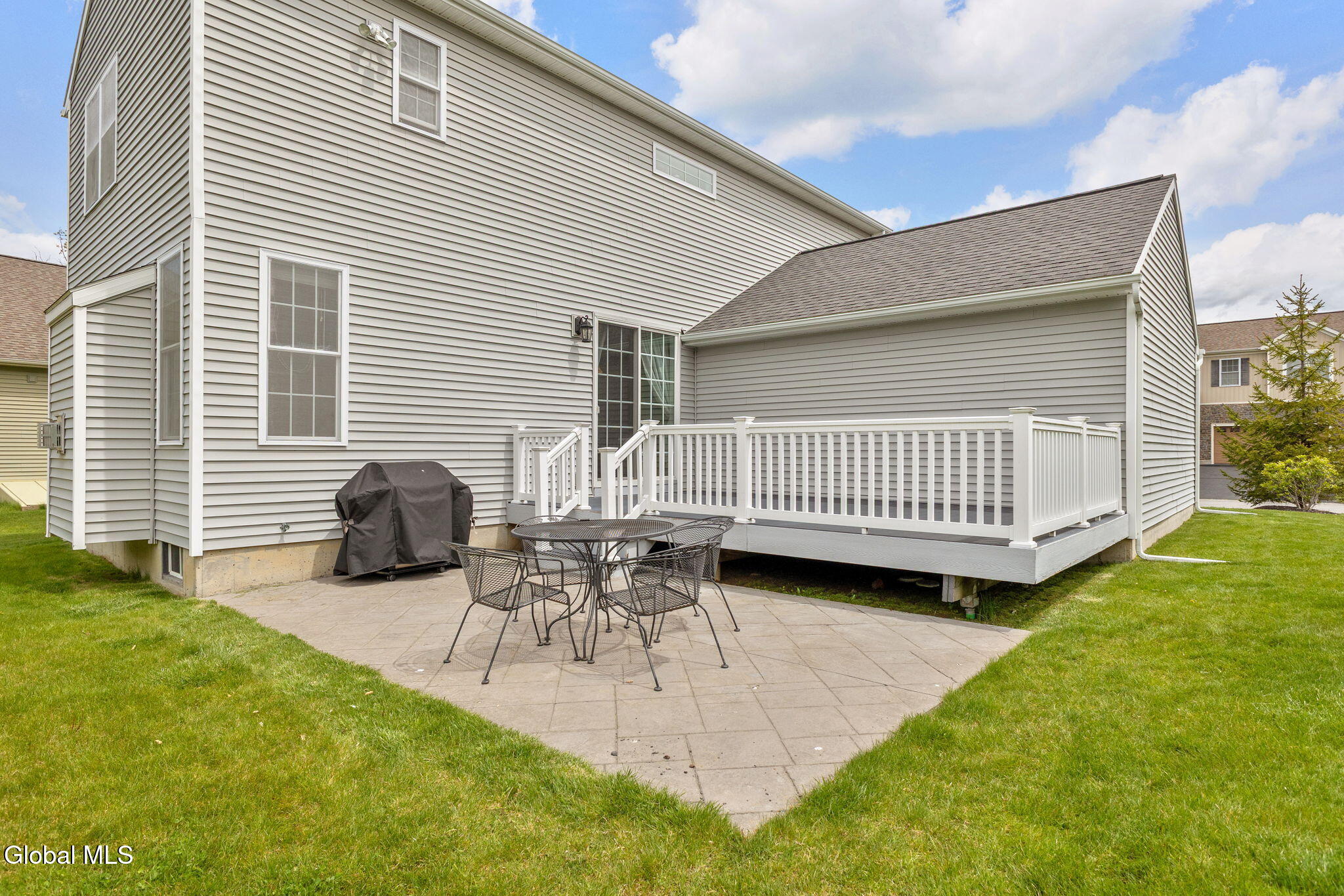 49 Buckingham Lane Cohoes NY 12047