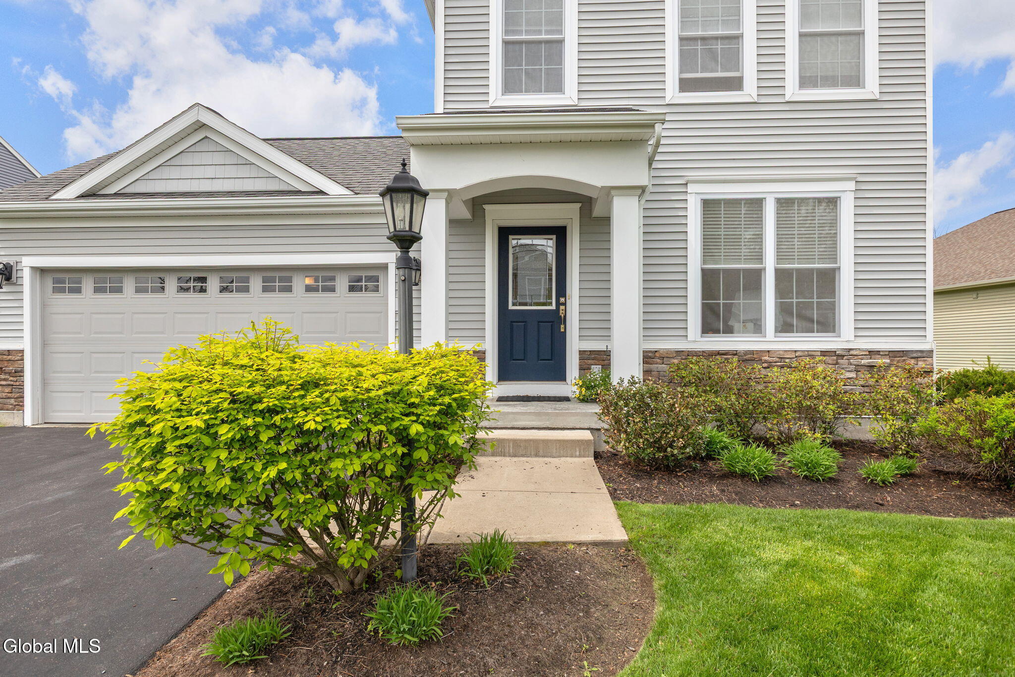 49 Buckingham Lane Cohoes NY 12047