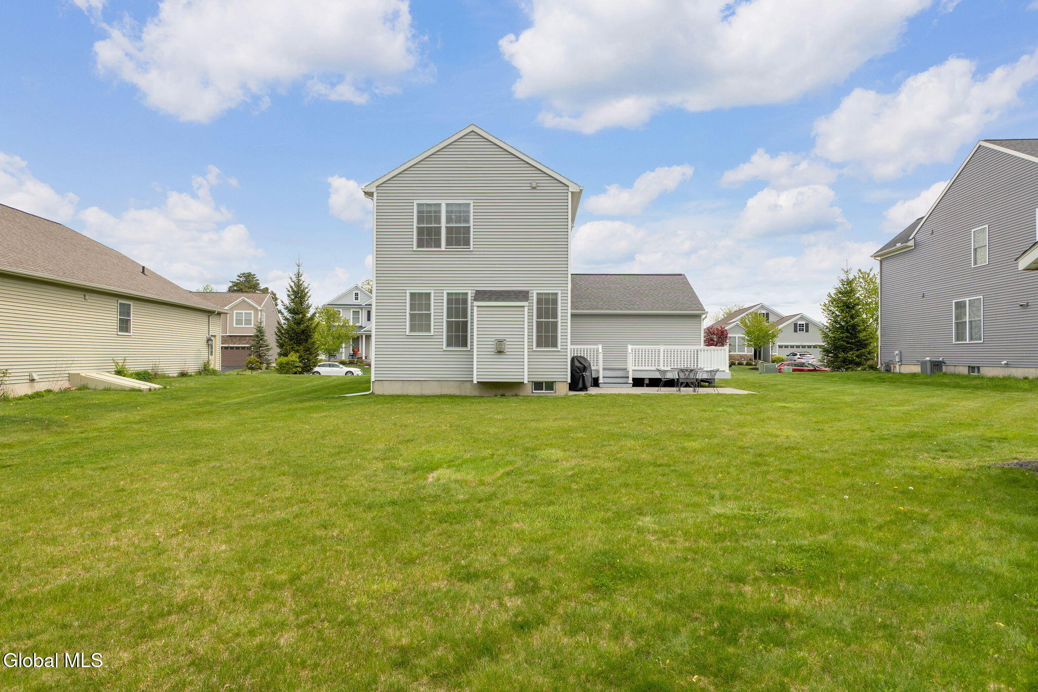 49 Buckingham Lane Cohoes NY 12047