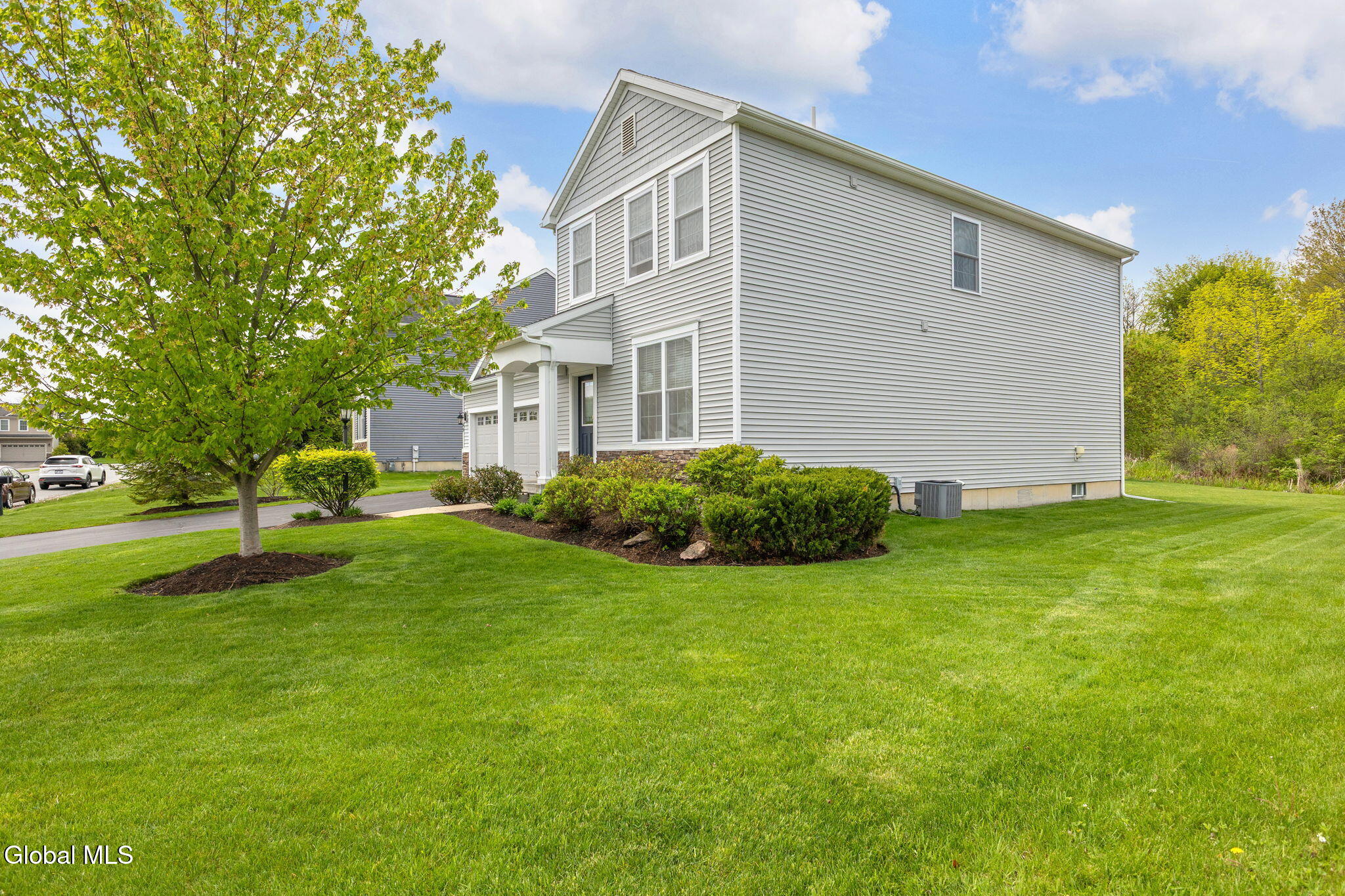 49 Buckingham Lane Cohoes NY 12047