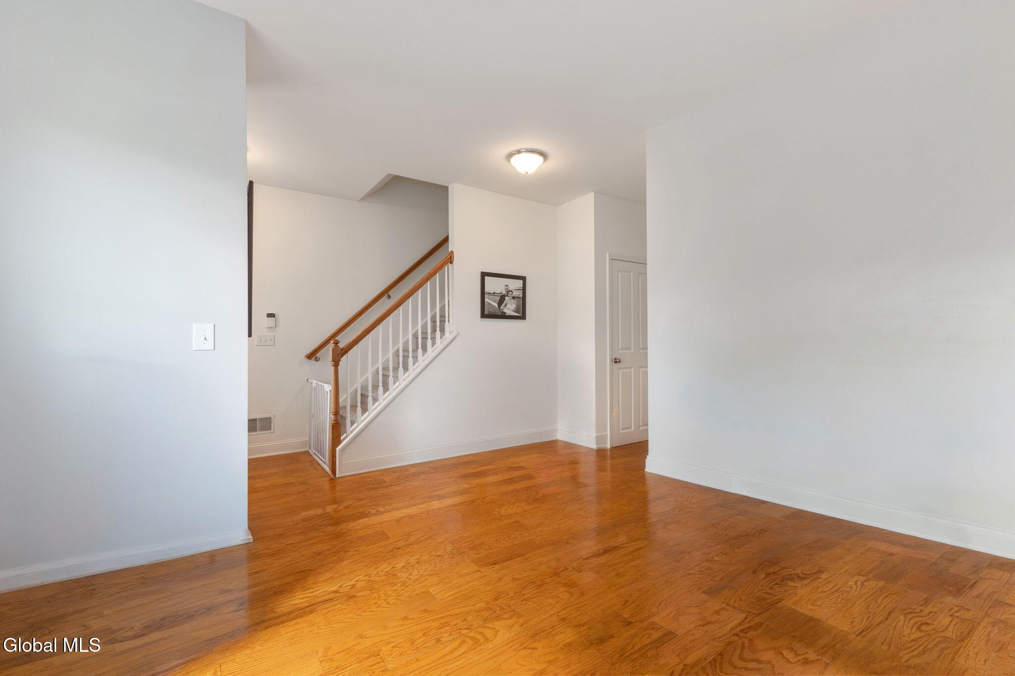 49 Buckingham Lane Cohoes NY 12047