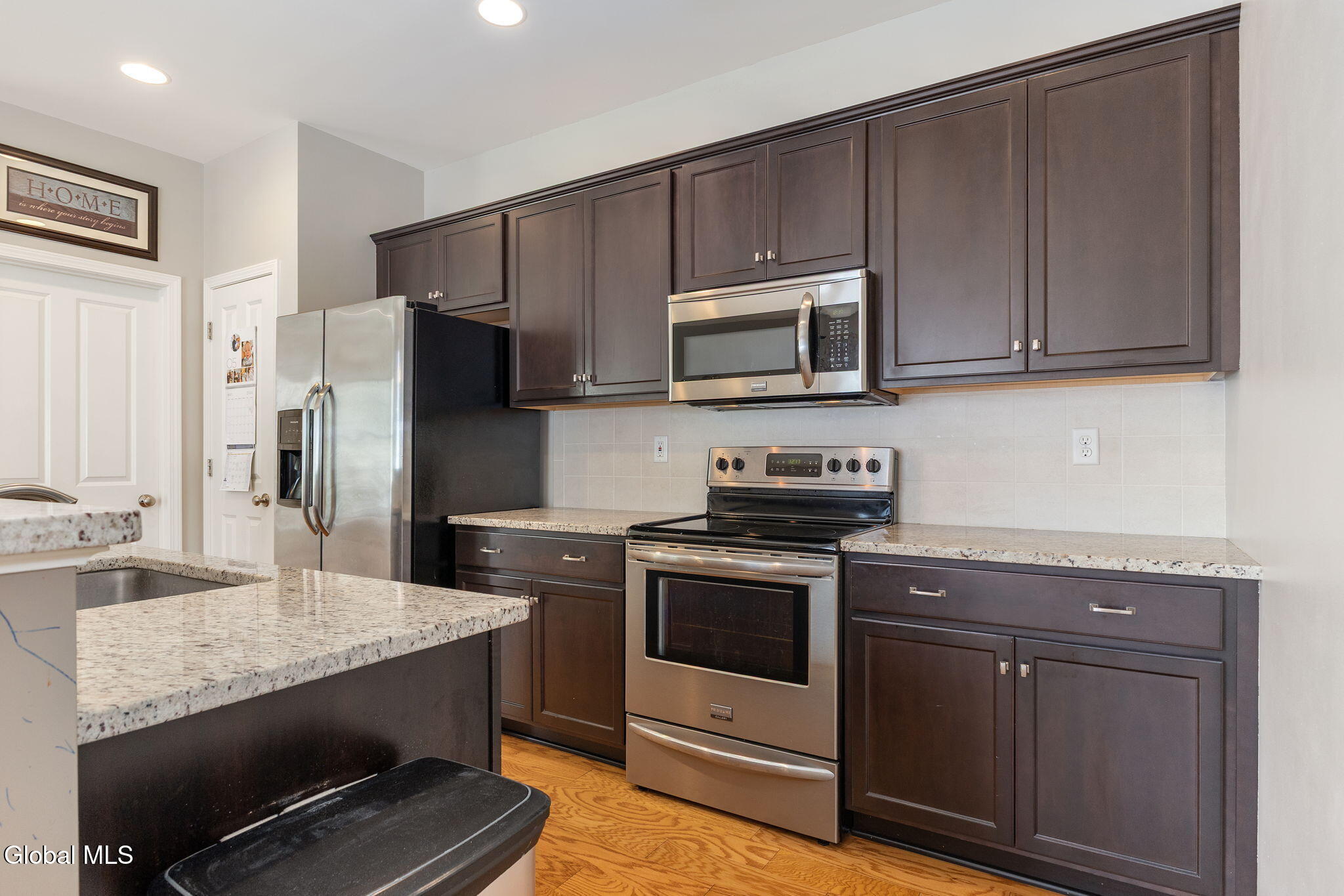 49 Buckingham Lane Cohoes NY 12047