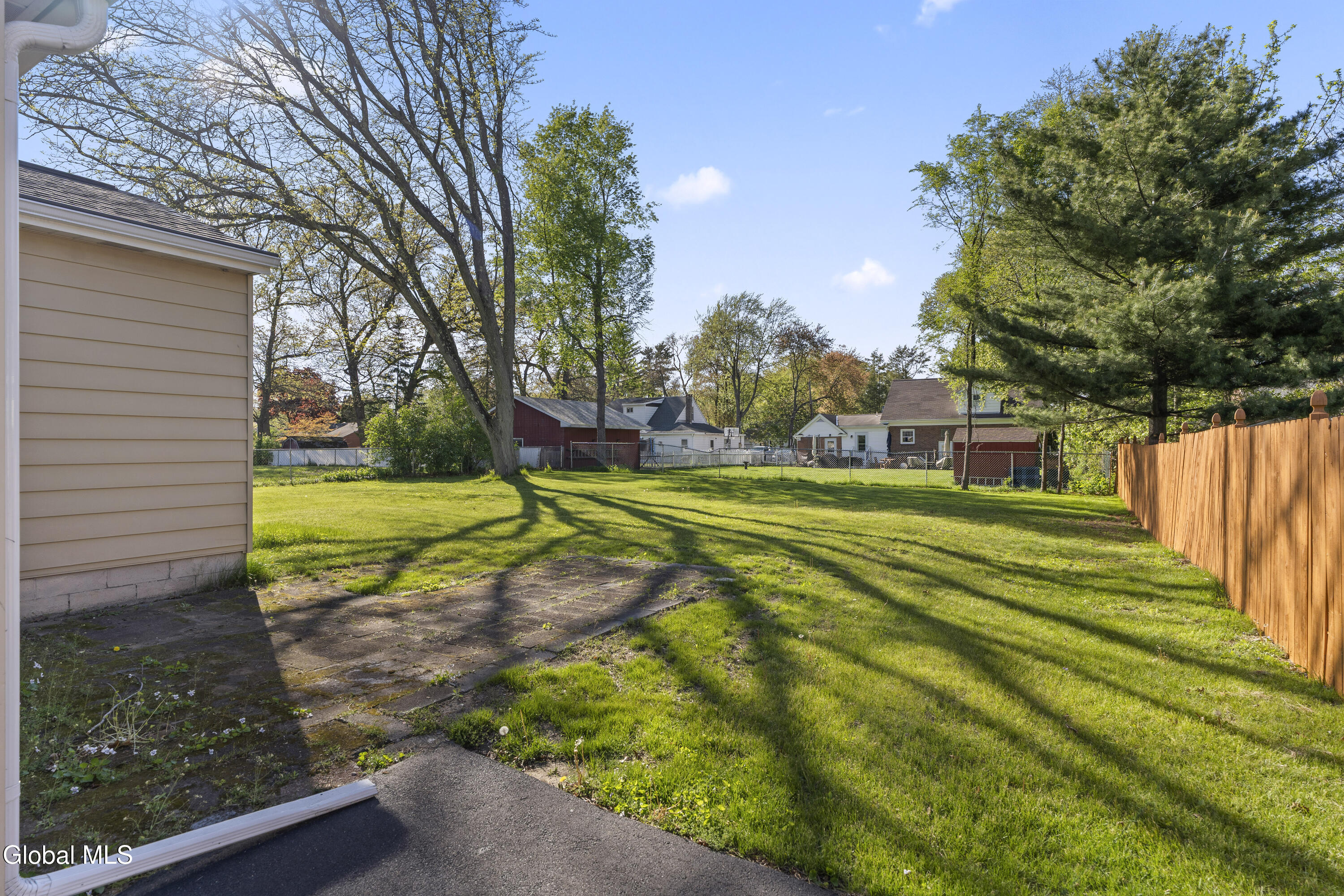 14 Marie Parkway Loudonville NY 12211