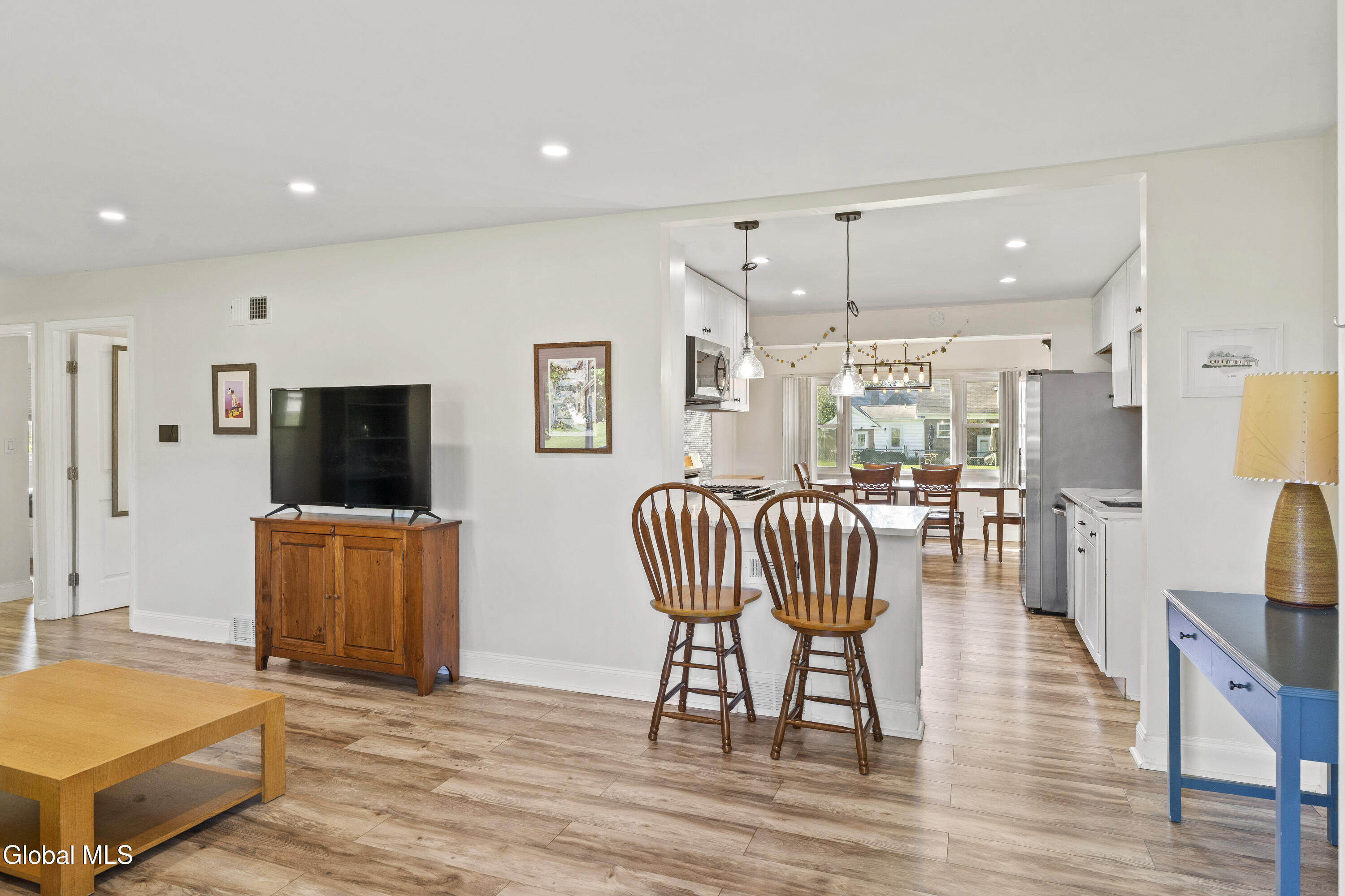 14 Marie Parkway Loudonville NY 12211
