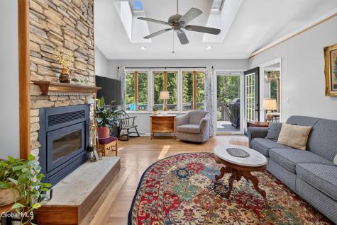 158 Palmer Drive Ravena NY 12143