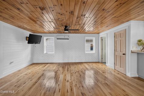 6027 Hermit Point Road Galway NY 12074