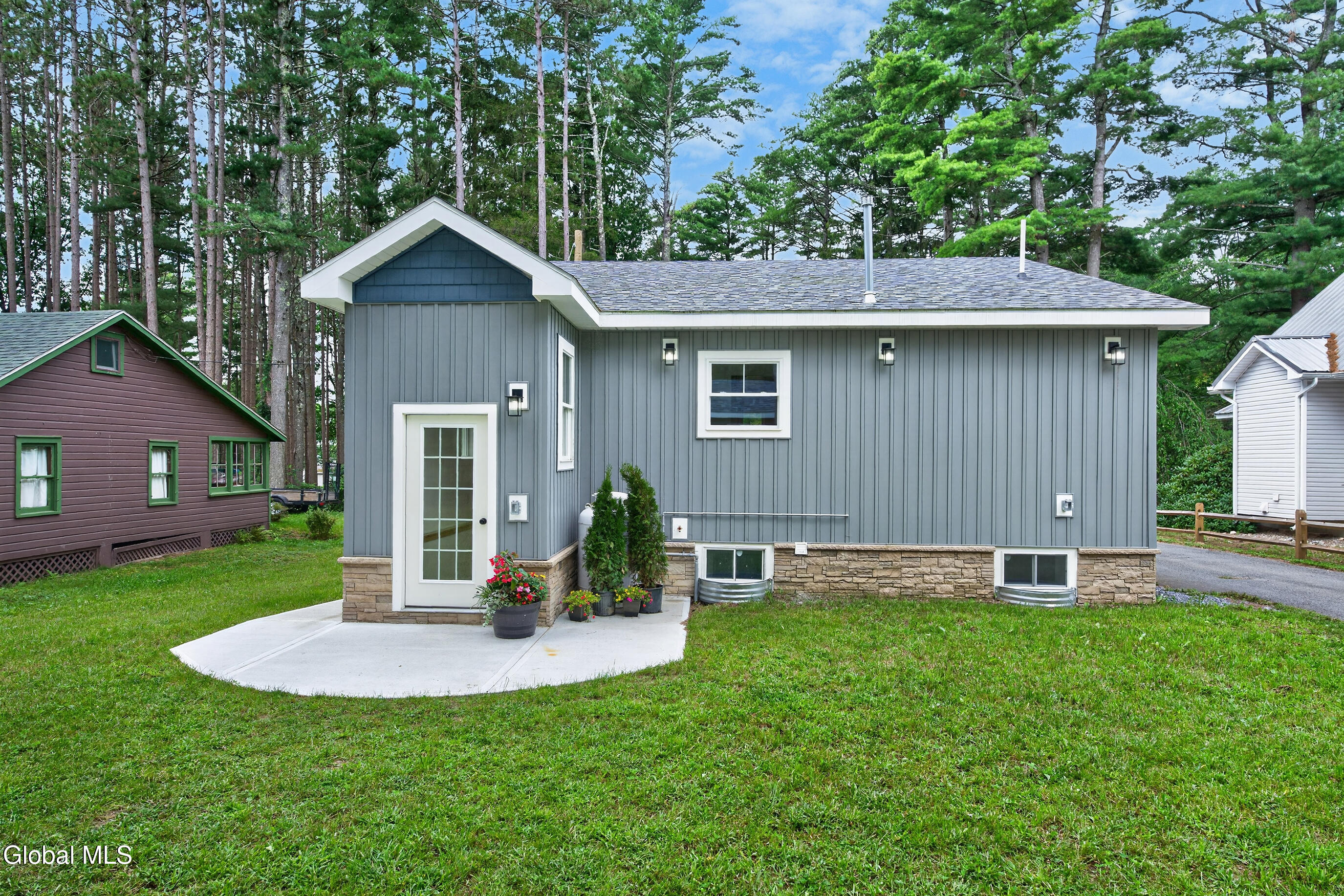 6027 Hermit Point Road Galway NY 12074