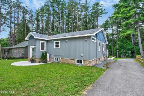 6027 Hermit Point Road Galway NY 12074