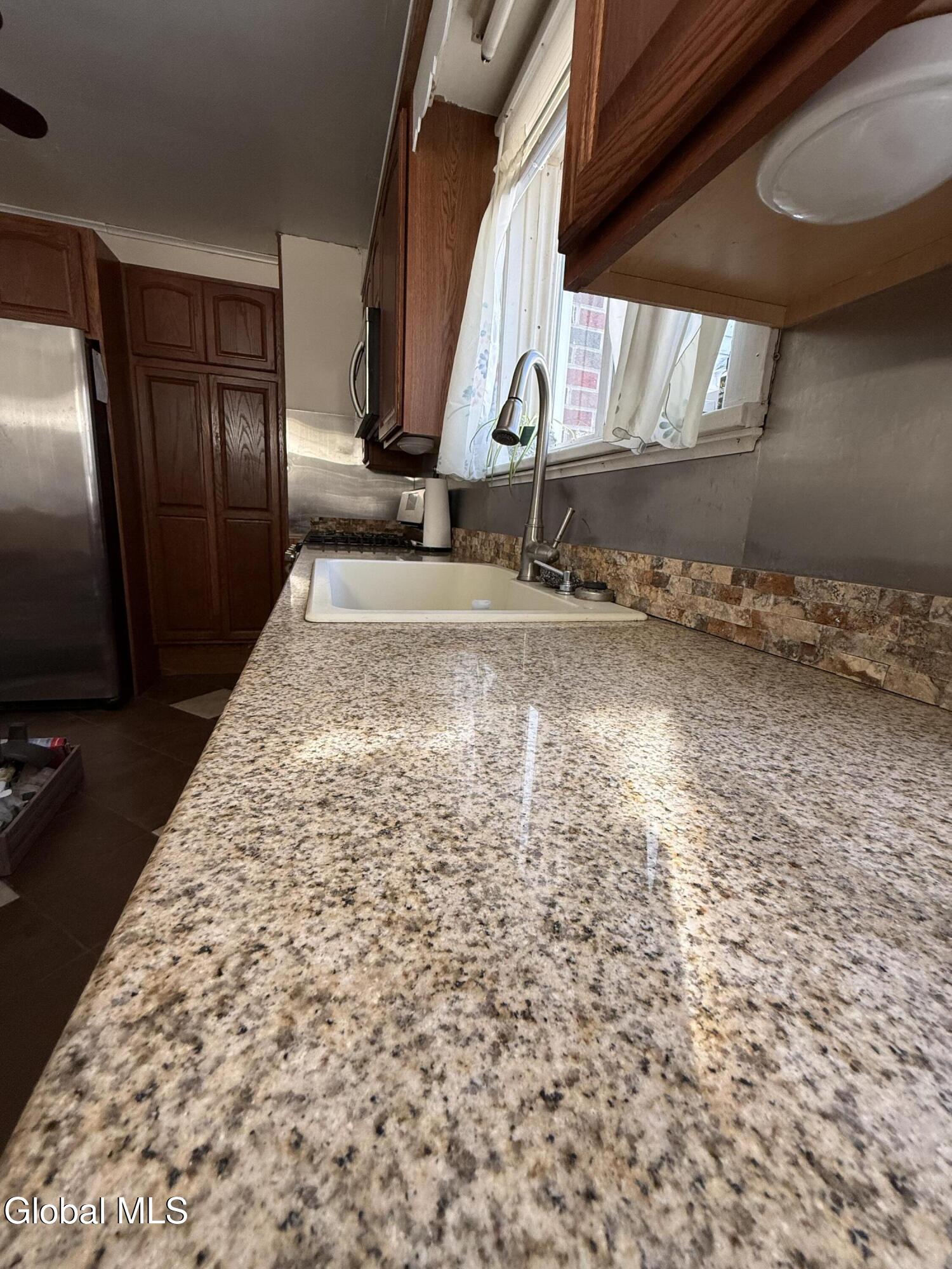 152 Kingsboro Avenue Gloversville NY 12078