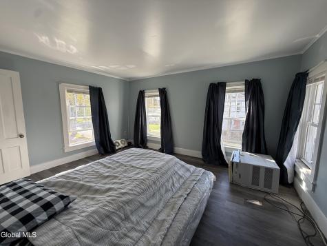 152 Kingsboro Avenue Gloversville NY 12078