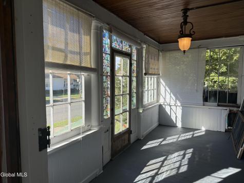 152 Kingsboro Avenue Gloversville NY 12078