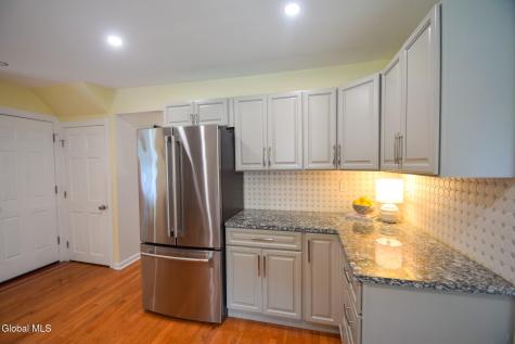 18 Esopus Drive Clifton Park NY 12065