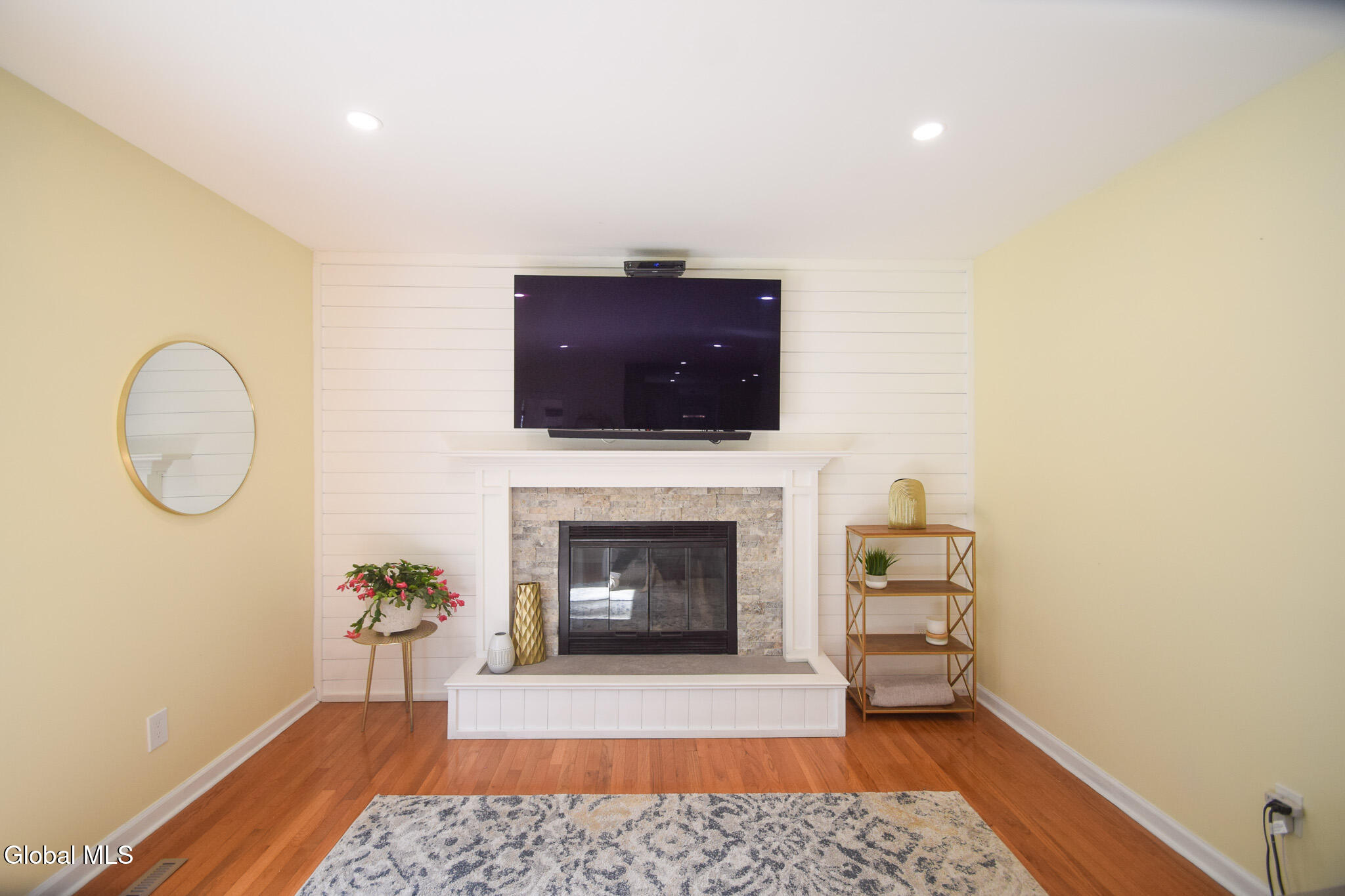 18 Esopus Drive Clifton Park NY 12065