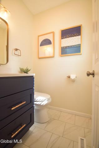 18 Esopus Drive Clifton Park NY 12065