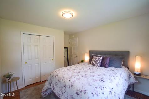 18 Esopus Drive Clifton Park NY 12065
