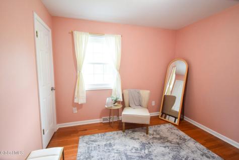 18 Esopus Drive Clifton Park NY 12065