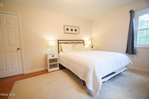 18 Esopus Drive Clifton Park NY 12065