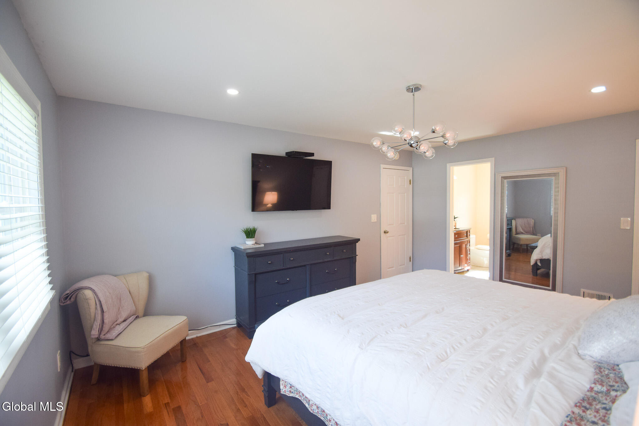 18 Esopus Drive Clifton Park NY 12065