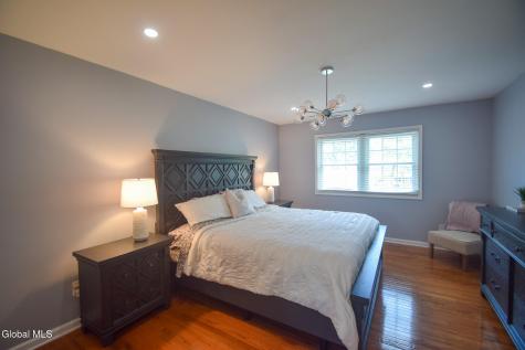 18 Esopus Drive Clifton Park NY 12065
