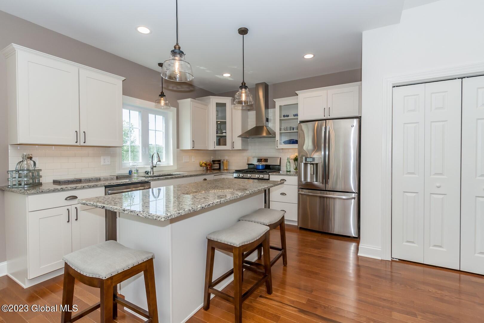 90 Lakepointe Way Saratoga Springs NY 12866