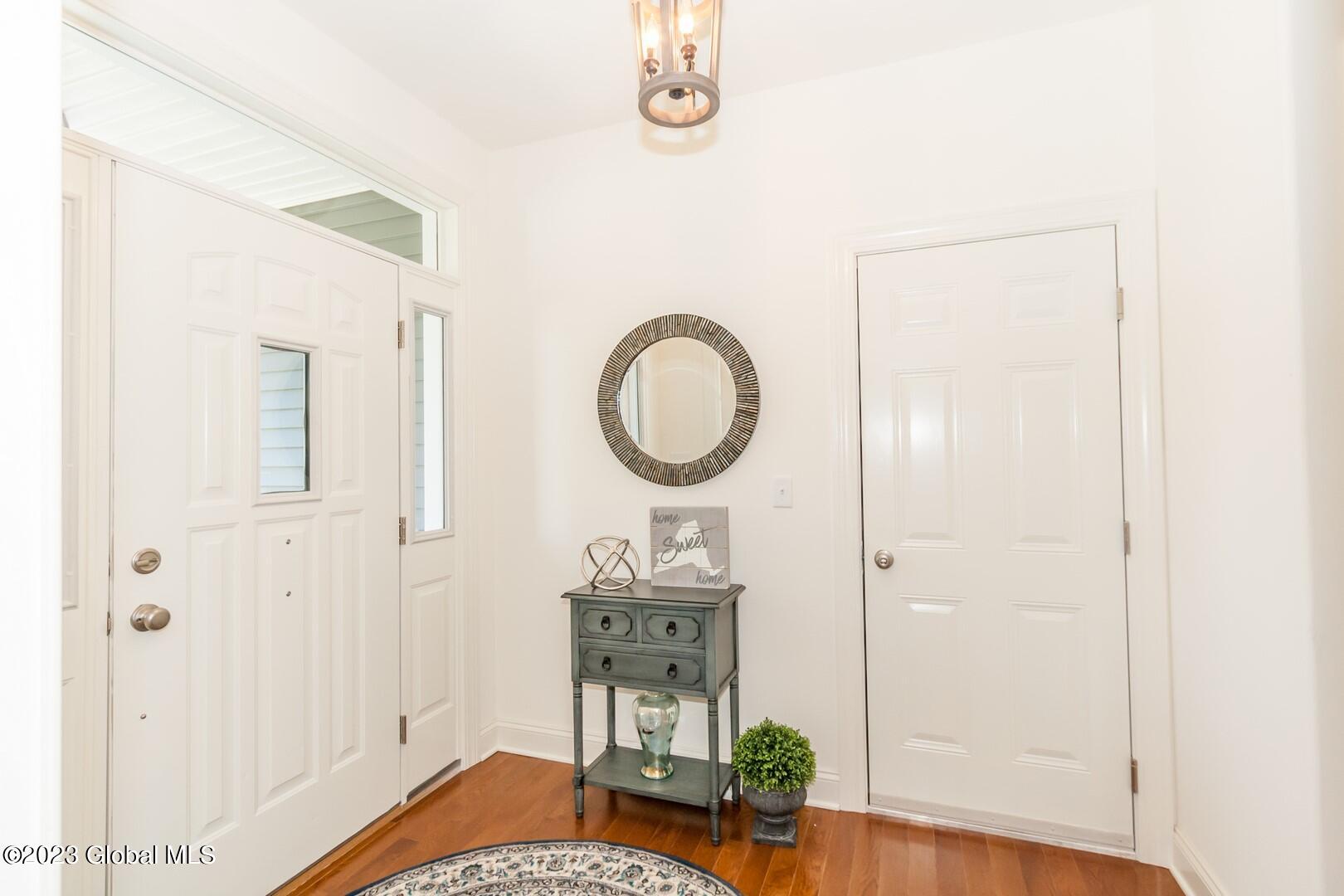 90 Lakepointe Way Saratoga Springs NY 12866