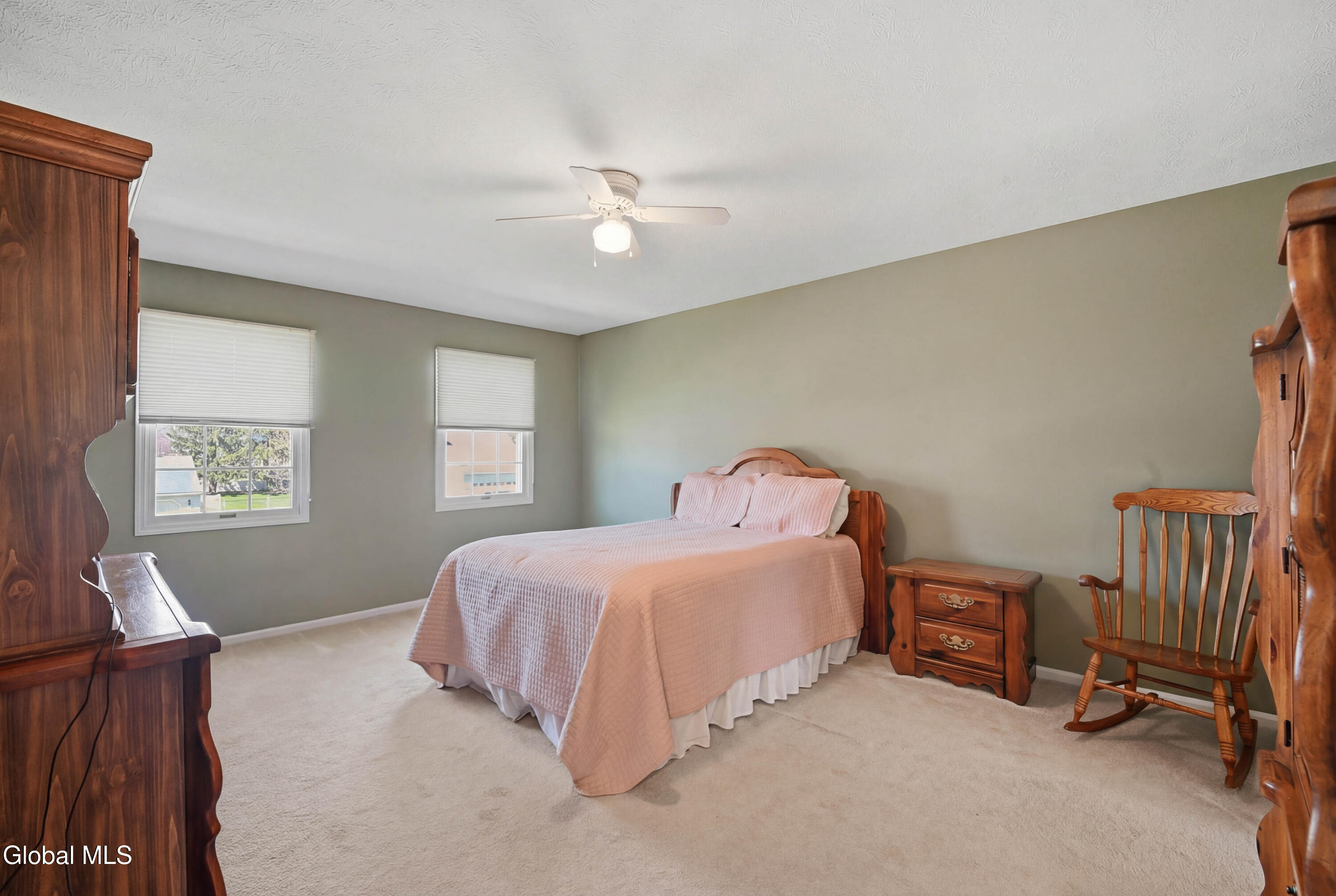 24 Squire Road Schenectady NY 12304