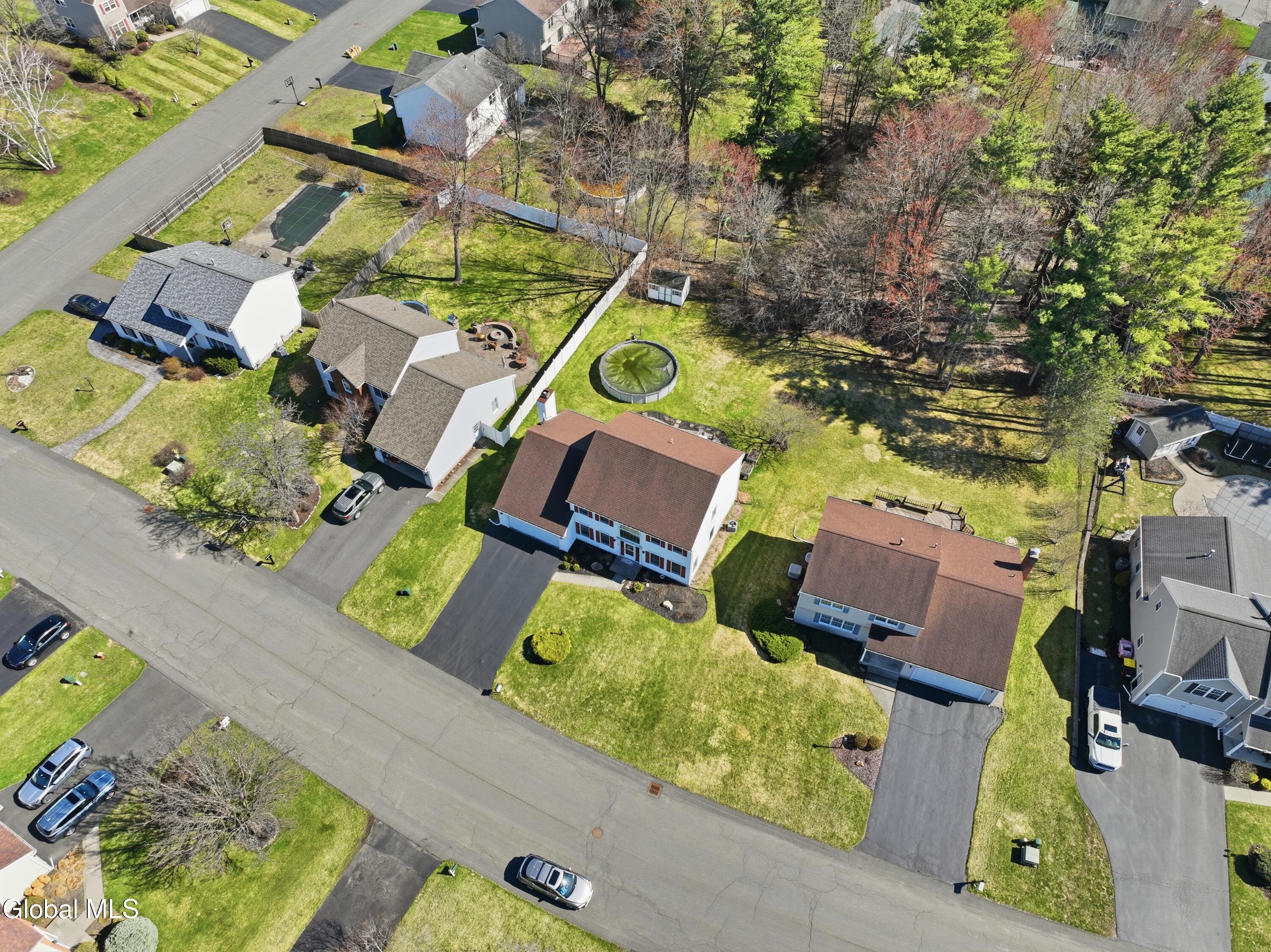 24 Squire Road Schenectady NY 12304
