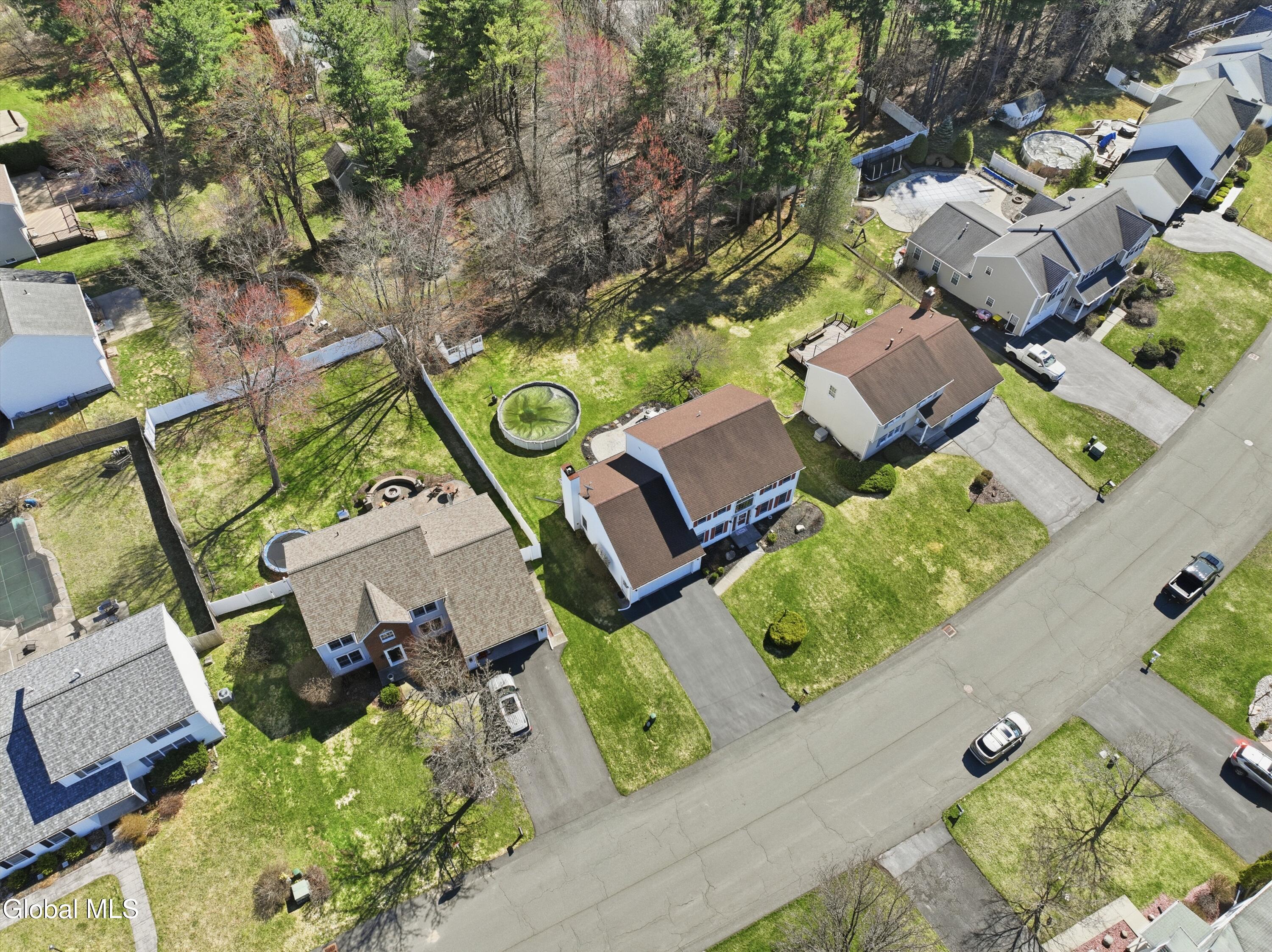 24 Squire Road Schenectady NY 12304