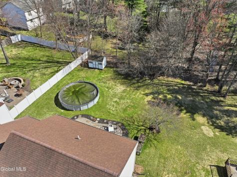 24 Squire Road Schenectady NY 12304