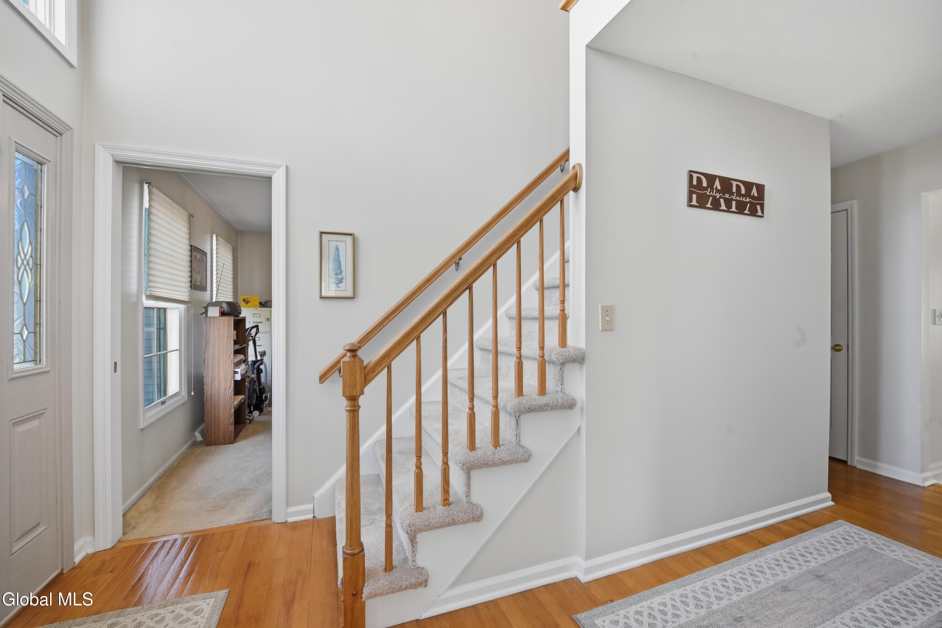 24 Squire Road Schenectady NY 12304
