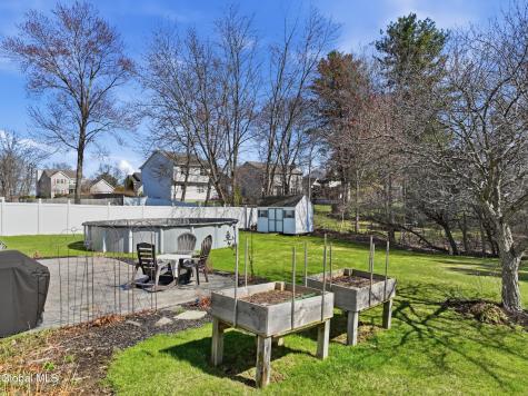 24 Squire Road Schenectady NY 12304