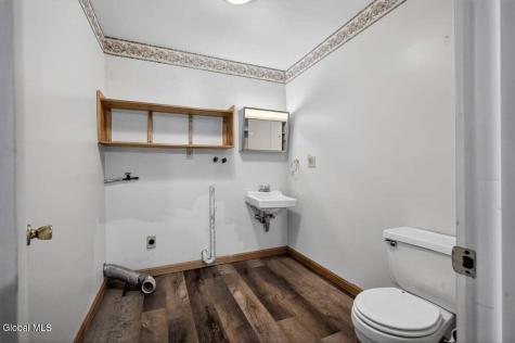 2B Deer Creek Clifton Park NY 12065